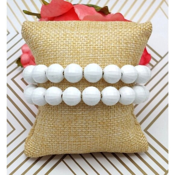 Vintage BRACELET Monet Double Strand Lucite White Beaded Gold Tone Clasp 7" - Picture 4 of 11